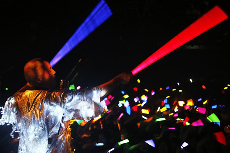 「選曲もサイリウムダンスも規格外 モーサムが圧巻の東京ワンマン」1枚目/4