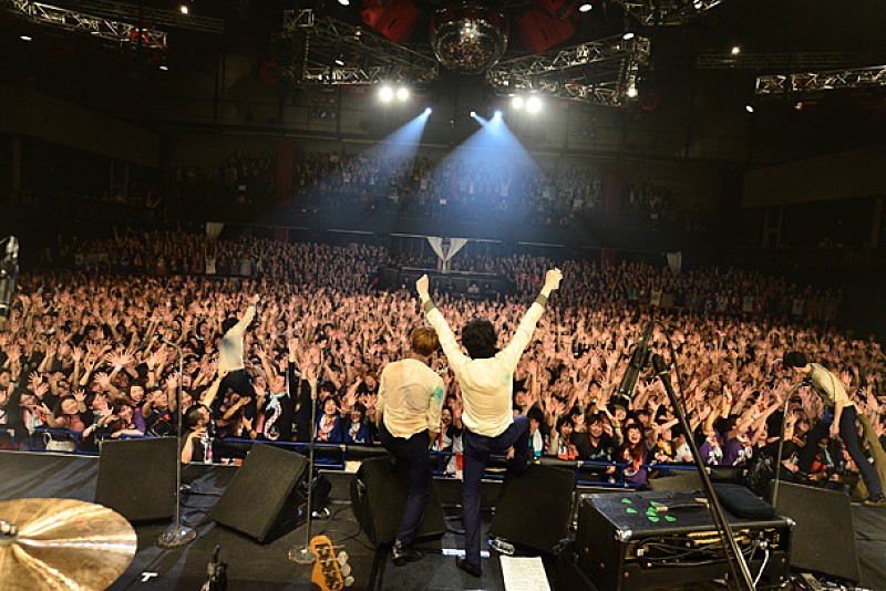 ＴＨＥ　ＢＡＷＤＩＥＳ「THE BAWDIES バンド史上最大規模ツアー、大熱狂の東京公演」1枚目/9