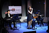 「JUJU アジア圏初“YouTube Space Tokyo”オープンライブで世界に歌声披露」1枚目/6