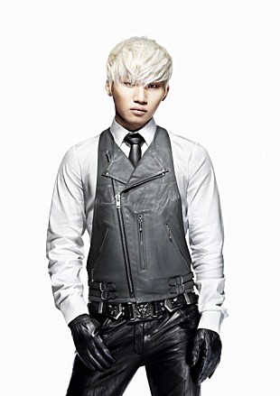 「J-POPカバー発売のD-LITE（BIGBANG）配信番組でギャグ伝授!?」