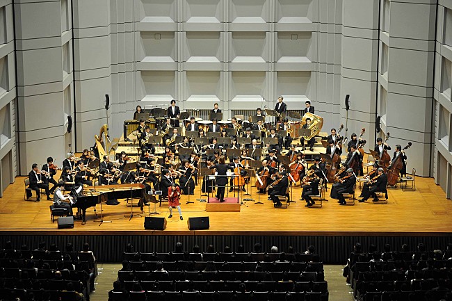 「安藤裕子×西本智実×日本フィルが魅せた音楽の共鳴」1枚目/6