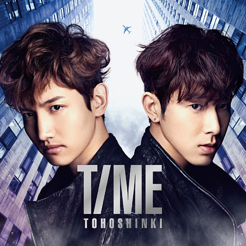 東方神起「東方神起 オリコン・デイリー＆ウィークリー・アルバム・チャートで1位に」1枚目/1