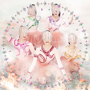 「ももクロ 限定盤Bのジャケ写は第2形態に幾何学模様」