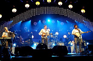 「人気の野外ロックフェス、わずか数時間でチケット完売に」