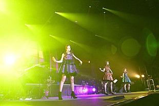 「Kalafina 新作携えたワンマンにファン3000人熱狂」