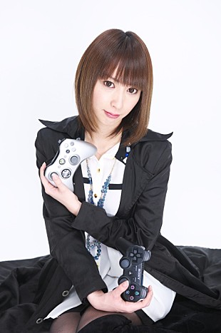 「藍井エイル 歌もゲームも本気、電撃オンラインで連載コラム開始」