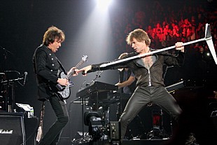 「ボン・ジョヴィ 個人的問題により、サンボラ抜きでツアー敢行」