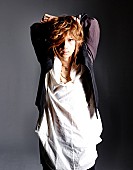 「清春 自身初の詩集付き豪華BOX発売記念サイン会が決定」1枚目/1