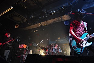 「真空ホロウ レコ発ツアースタート、名古屋では公開収録も」