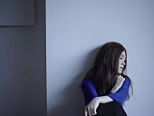 「ティーナ・カリーナ ワンカットで歌った新曲「あかん」MV解禁」1枚目/3