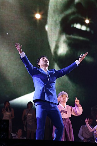 「イ・ムンセ 30周年記念コンサートで5万人を魅了」