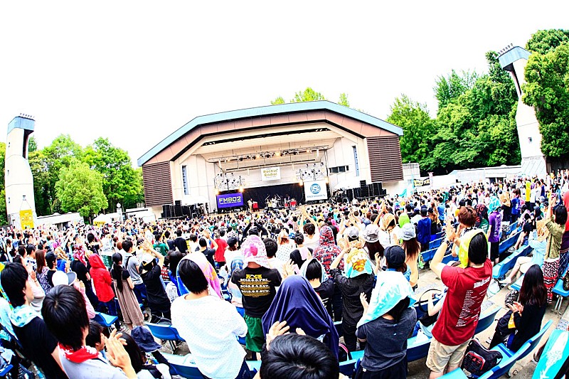 「Rockin&#039; Radio! 旬のバンドが野音に集う、関西から発信するライブイベント」1枚目/8