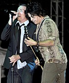 「スコット・ウェイランドがStone Temple Pilotsに7億円の反訴」1枚目/1