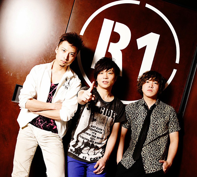 「カラーボトル 10周年記念ライブ音源を会場限定で発売」1枚目/1