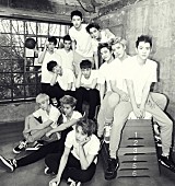 「EXO ビルボード・ワールド・アルバムチャート1位に」1枚目/1