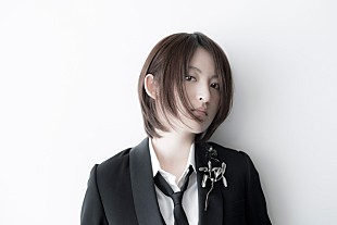 「小松未可子 新作アートワークで“イケメンみかこし”に」