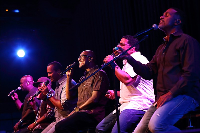 「TAKE6が織り成す極上のハーモニー」1枚目/2