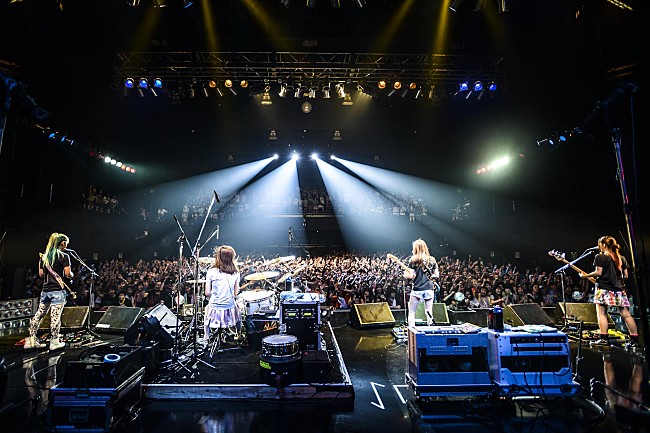 「ライブハウスツアー【SCANDAL LIVE HOUSE TOUR 2013 スキャはまだ本気出してないだけ】＠福岡公演」6枚目/6