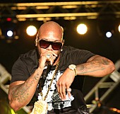 「フェスをボイコット!?　フロー・ライダー、賠償金支払いを免れる」1枚目/1