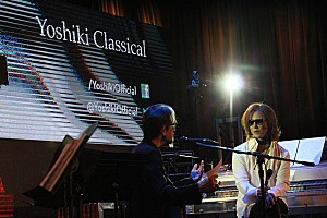 YOSHIKI 初の米ソロライブでX JAPAN名曲披露 TOSHIとの思い出語る