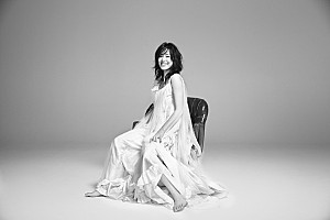 アジア編集の日本アーティストCD４枚　ユーミン今井美樹ミスチルTRF 台北で購入 x200_image.jpg
