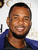 「ゲーム＆ドレイク、火事で5子を失った母親に約220万円を寄付」1枚目/1