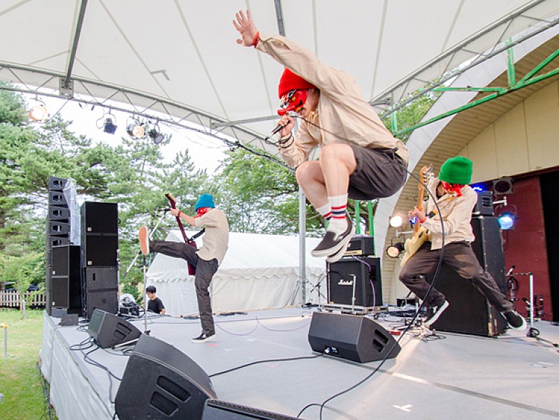 覆面天狗バンド ディスビズ「MWAMのタオルを見るだけで震える」