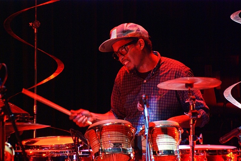 「超人ドラマー、クリス・デイヴの来日公演がスタート！」1枚目/4