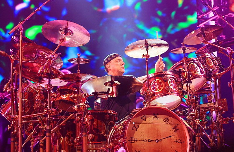 「ラッシュのニール・パートがヴァーティカル・ホライズンの新作に参加」1枚目/1