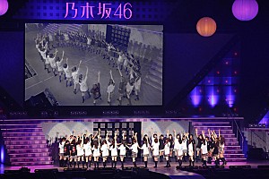 橋本奈々未、齋藤飛鳥、松村沙友理、生田絵梨花、秋元真夏、桜井玲香