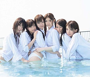 「乃木坂46 ドキドキの初水着ショットも収めた1st写真集発売」