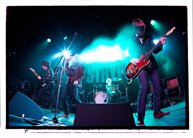 「ザ・ストライプス初のジャパンツアー大阪公演　「自分」を追い抜いていくリズム、そしてブルース。」1枚目/2