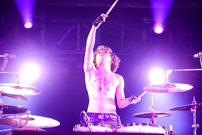 「CROSSFAITH」28枚目/41