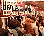 「ザ・ビートルズの新作がタワレコ渋谷で世界最速発売「早く聴きたい！」」1枚目/6