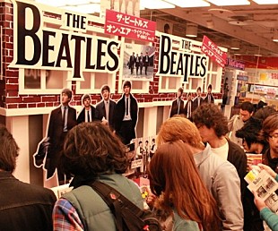 「ザ・ビートルズの新作がタワレコ渋谷で世界最速発売「早く聴きたい！」」