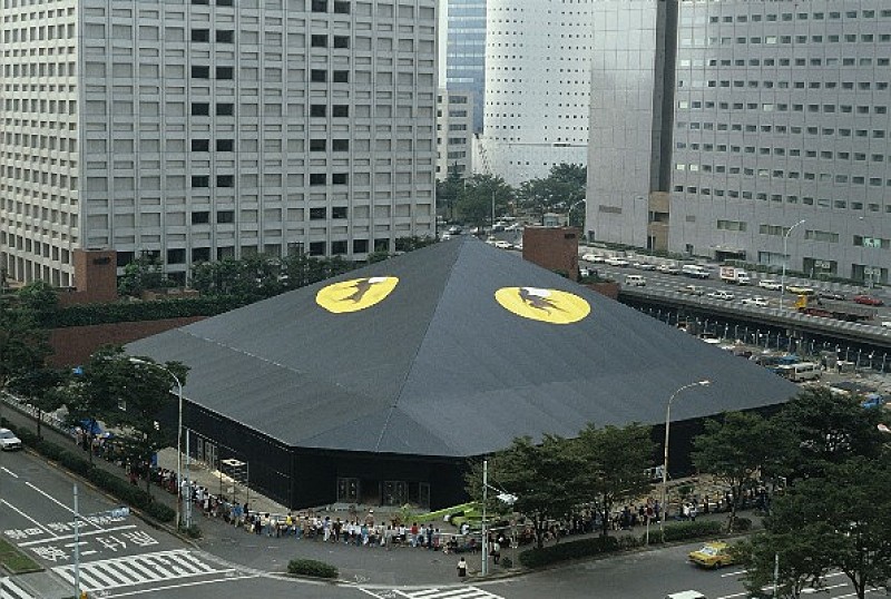 「1983年　劇団四季『キャッツ』東京初演　キャッツ・シアター　撮影：山之上雅信」3枚目/3