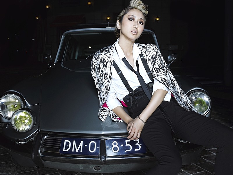 「SPECIAL LIVE
Ms.OOJA」3枚目/10