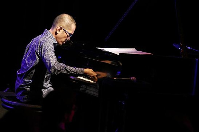 「フェビアン・レザ・パネ（Piano）」3枚目/5