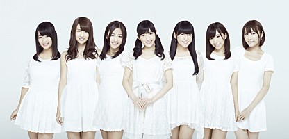 AKB48発ユニット渡り廊下走り隊 最初で最後のベスト盤ジャケは原点の