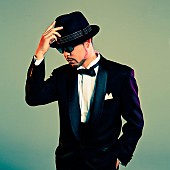 「童子-T 謎の女性シンガーを迎えた禁断のラブソングが話題に」1枚目/1