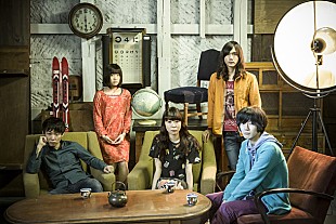 「本棚のモヨコ 初のレコ初ツアーでオワリカラやSEBASTIAN Xらと対バン」