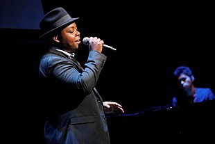 「クリス・ハート、ゴールデン・グローブ賞放送記念イベントに出演」