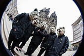 「全米デビュー控えるオオカミバンドMWAM 初のコンピ盤ジャケット公開」1枚目/3