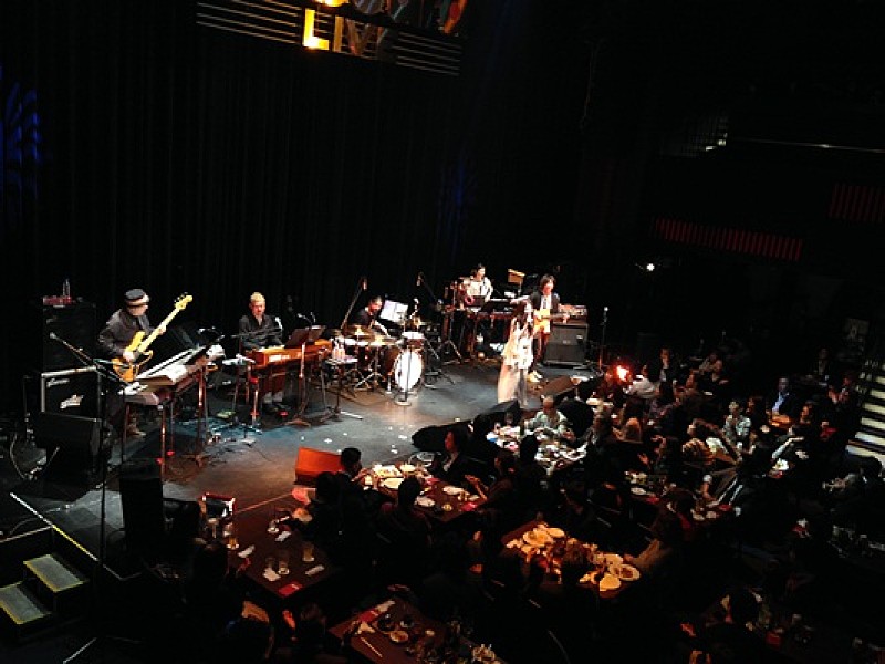 「ティーナ・カリーナ初の全国ツアー「めっちゃ嬉しい！」」1枚目/2