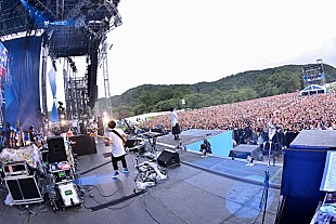 「RADWIMPS NHKで特番＆最新アルバム収録曲「実況中継」ビデオ公開」