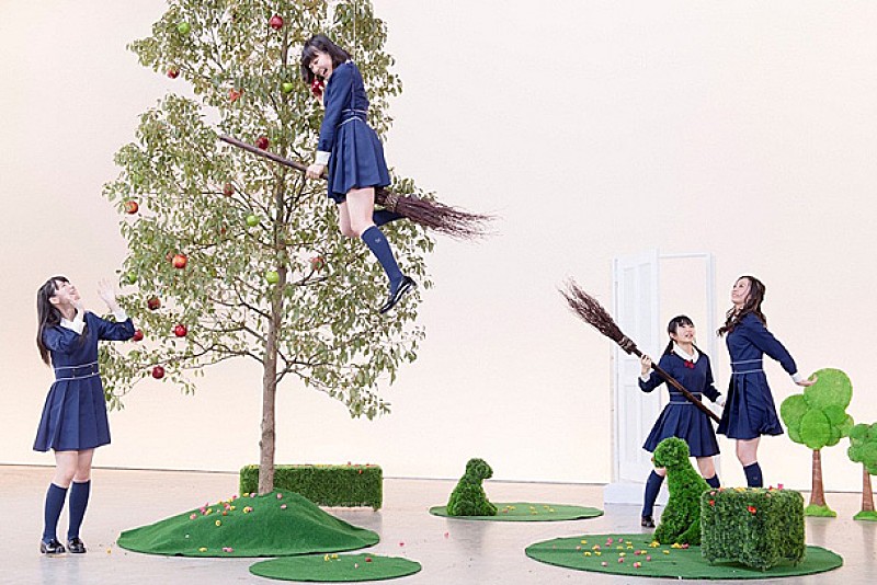 「「桜、みんなで食べた」ミュージックビデオ」5枚目/10