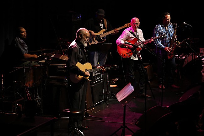 「ラリー・カールトン×デヴィッド・T.ウォーカー 巧と匠の邂逅」1枚目/5