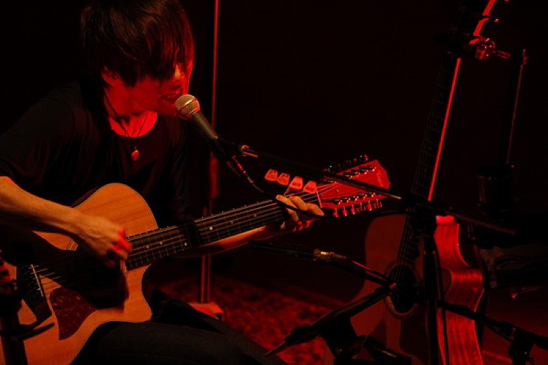 「TK from 凛として時雨“自身の声と向き合う”静謐と激情が交差するツアーファイナルが終了」1枚目/5