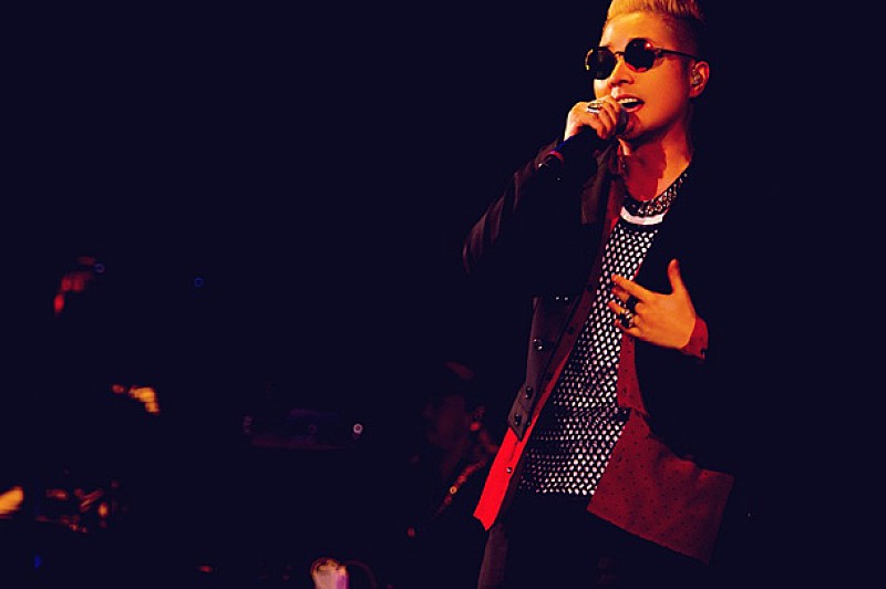 「VERBAL(m-flo)」4枚目/9