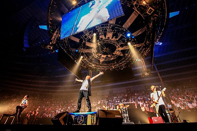 「FM802主催REQUESTAGE 12　アジカン、Perfume、back numberなど今年も大阪城ホールに豪華アーティスト6組が集結」1枚目/13